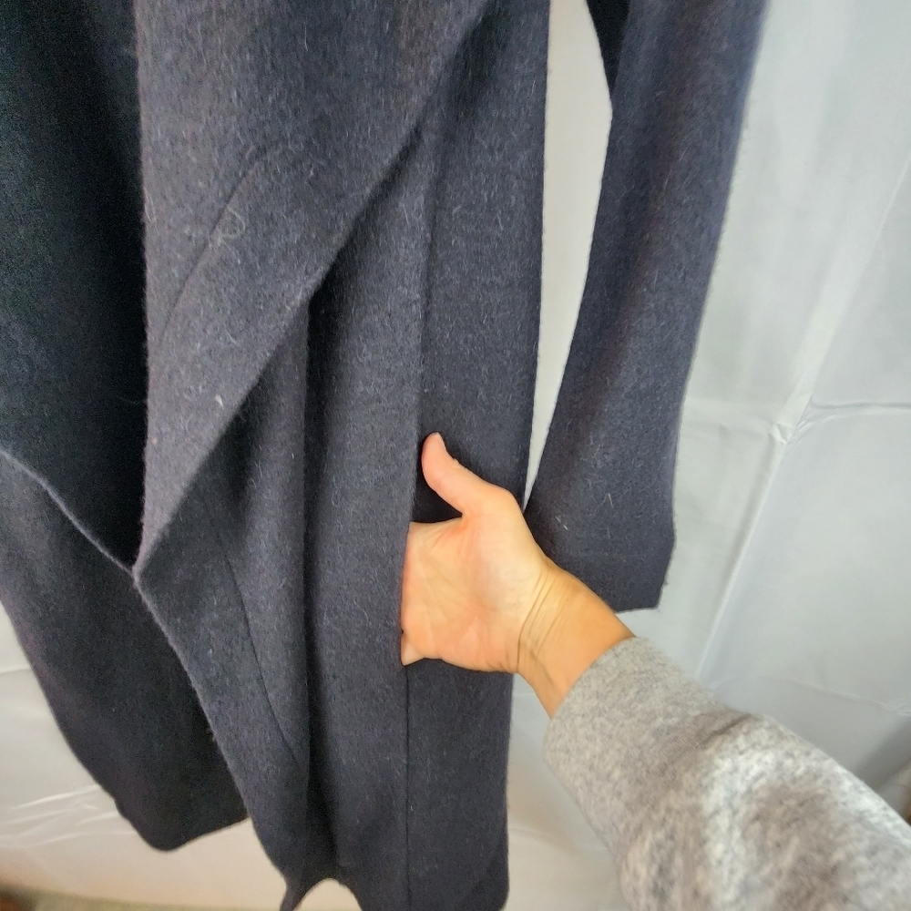 Designer wool coat size S in EUC - Picture 3 of 9